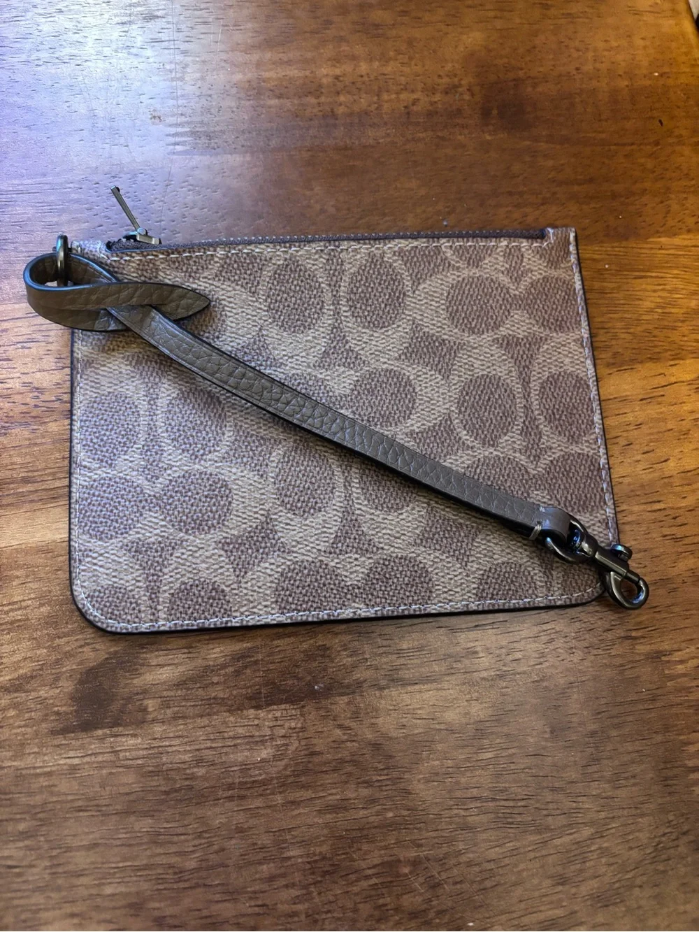 NEW Coach Brown/Tan leather Card Zip Wallet with purse clip - Picture 3 of 5